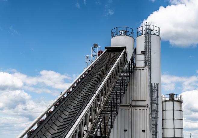 Material Handling and Port Material Handling and Port